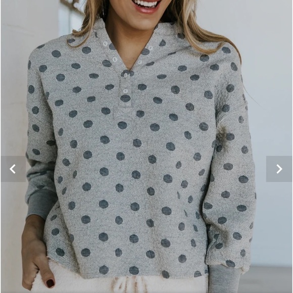 NWT Roolee Quincie Dotted Pullover with raw hem size M - Picture 4 of 8